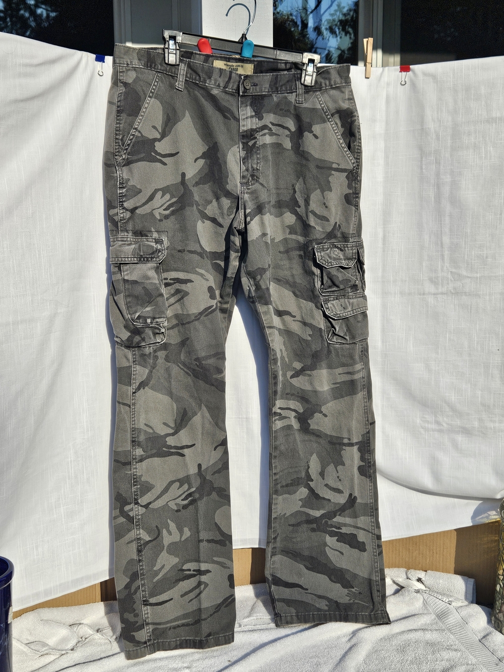 Wrangler Co. Men's Gray Camo Cargo Pants - Tactical Style Sz 36/34